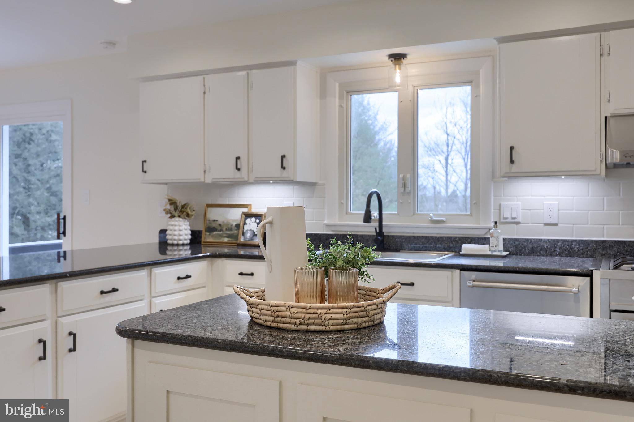 363 Lay Road Delta, PA 17314 - Photo 13 of 45 Gallery Image 13