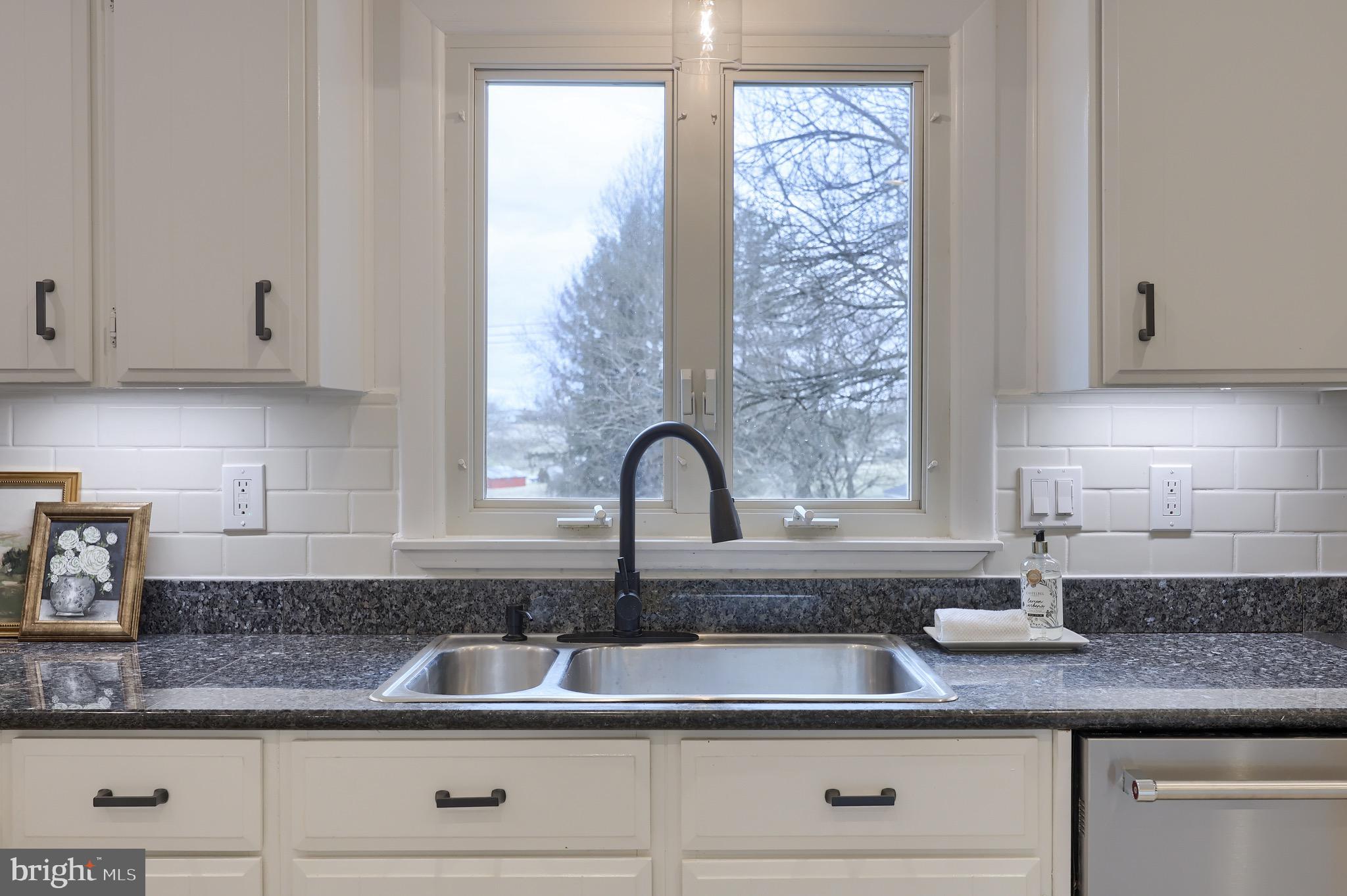 363 Lay Road Delta, PA 17314 - Photo 15 of 45 Gallery Image 15