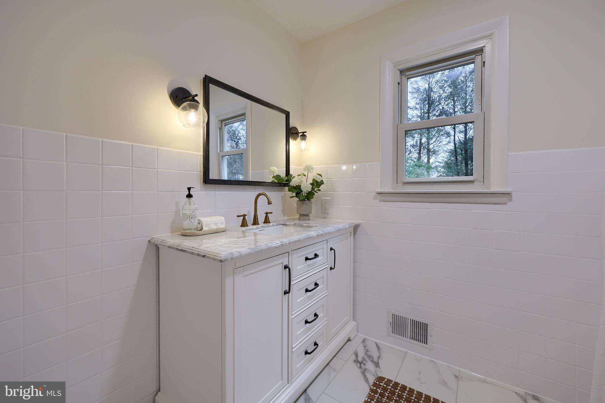 363 Lay Road Delta, PA 17314 - Photo 22 of 45 Gallery Image 22