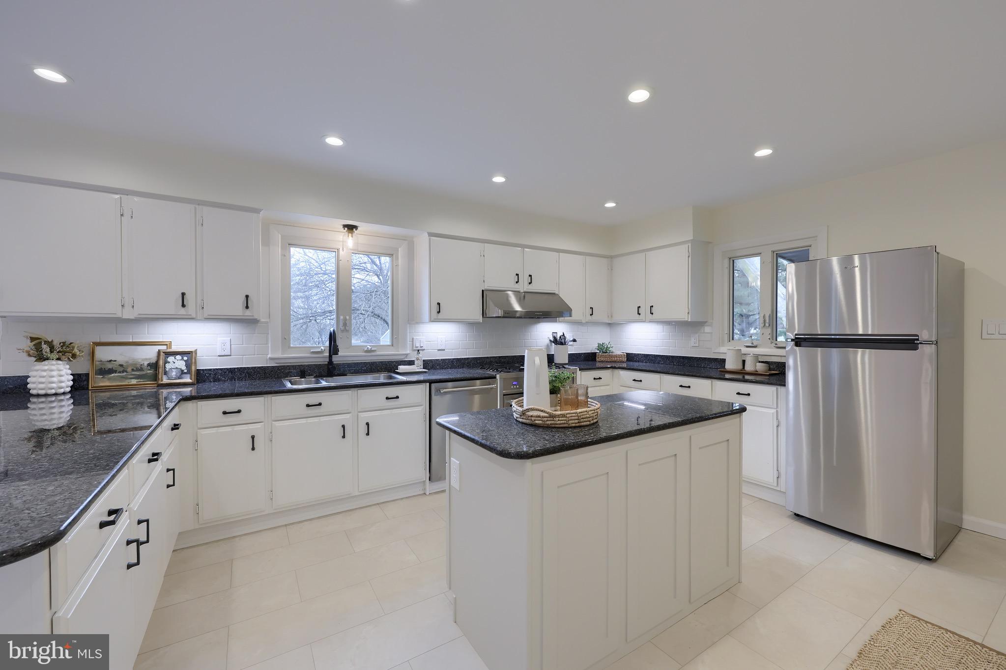 363 Lay Road Delta, PA 17314 - Photo 10 of 45 Gallery Image 10