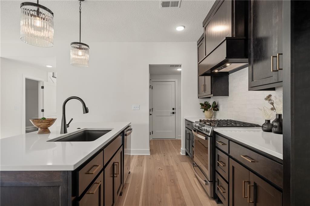 9703 Jupiter Street Lenexa, KS 66219 - Photo 14 of 50