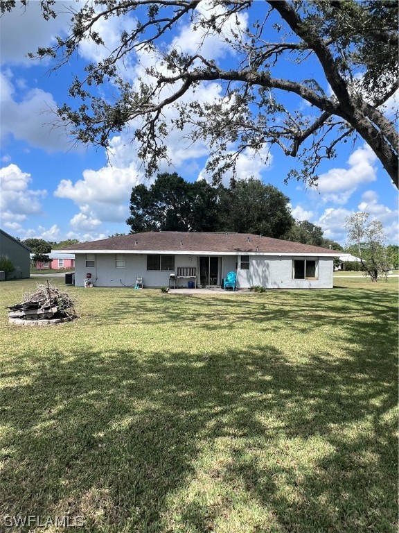 4020 Rainbow Circle LaBelle, FL 33935 - Photo 8 of 30 a house view with swimming pool in front of it