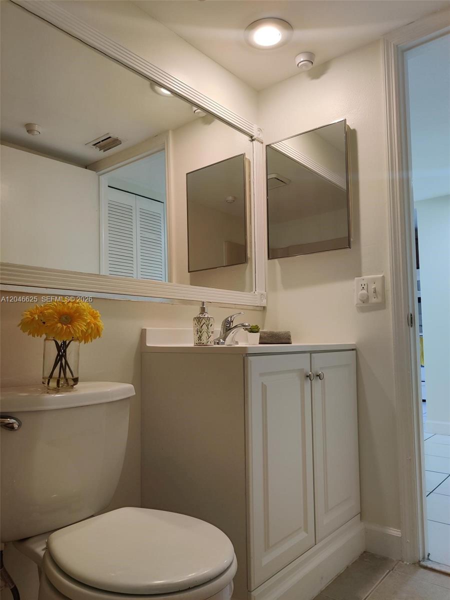 300 East Club Circle, Unit 108 Boca Raton, FL 33487 - Photo 23 of 50 Gallery Image 23