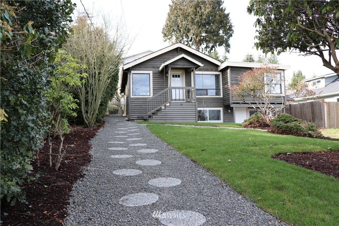 451 Maple Avenue Northwest Renton, WA 98057 - Photo 2 of 24