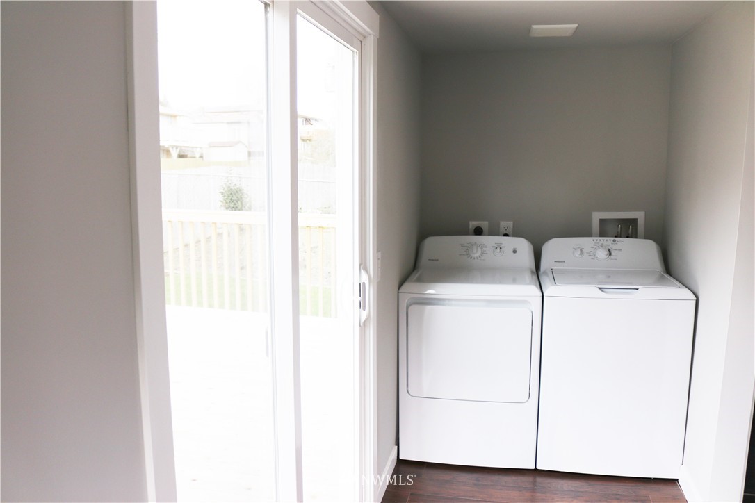 451 Maple Avenue Northwest Renton, WA 98057 - Photo 15 of 24