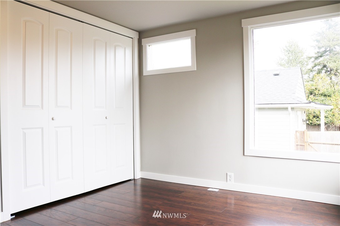 451 Maple Avenue Northwest Renton, WA 98057 - Photo 18 of 24