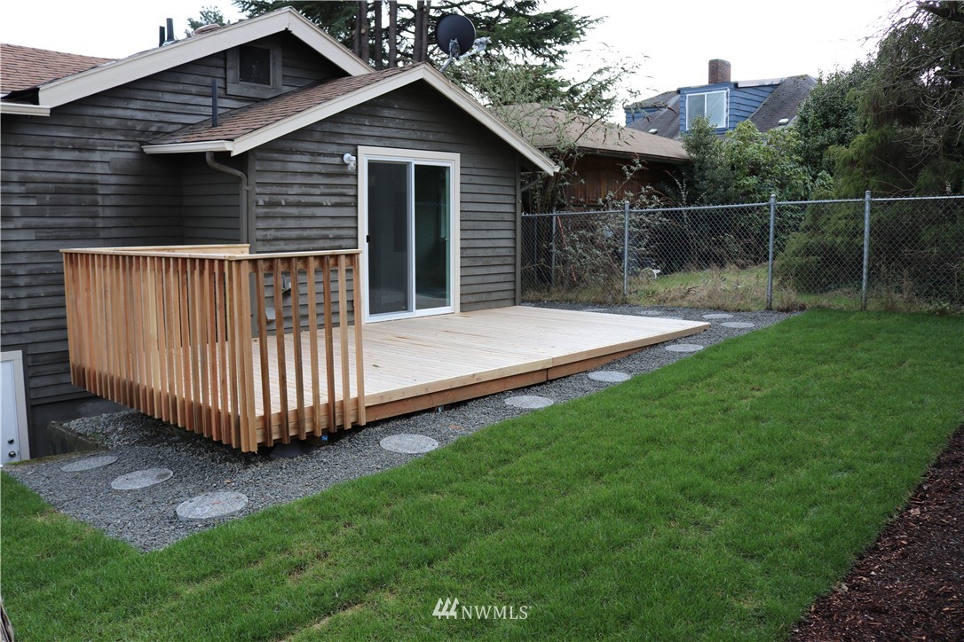 451 Maple Avenue Northwest Renton, WA 98057 - Photo 22 of 24