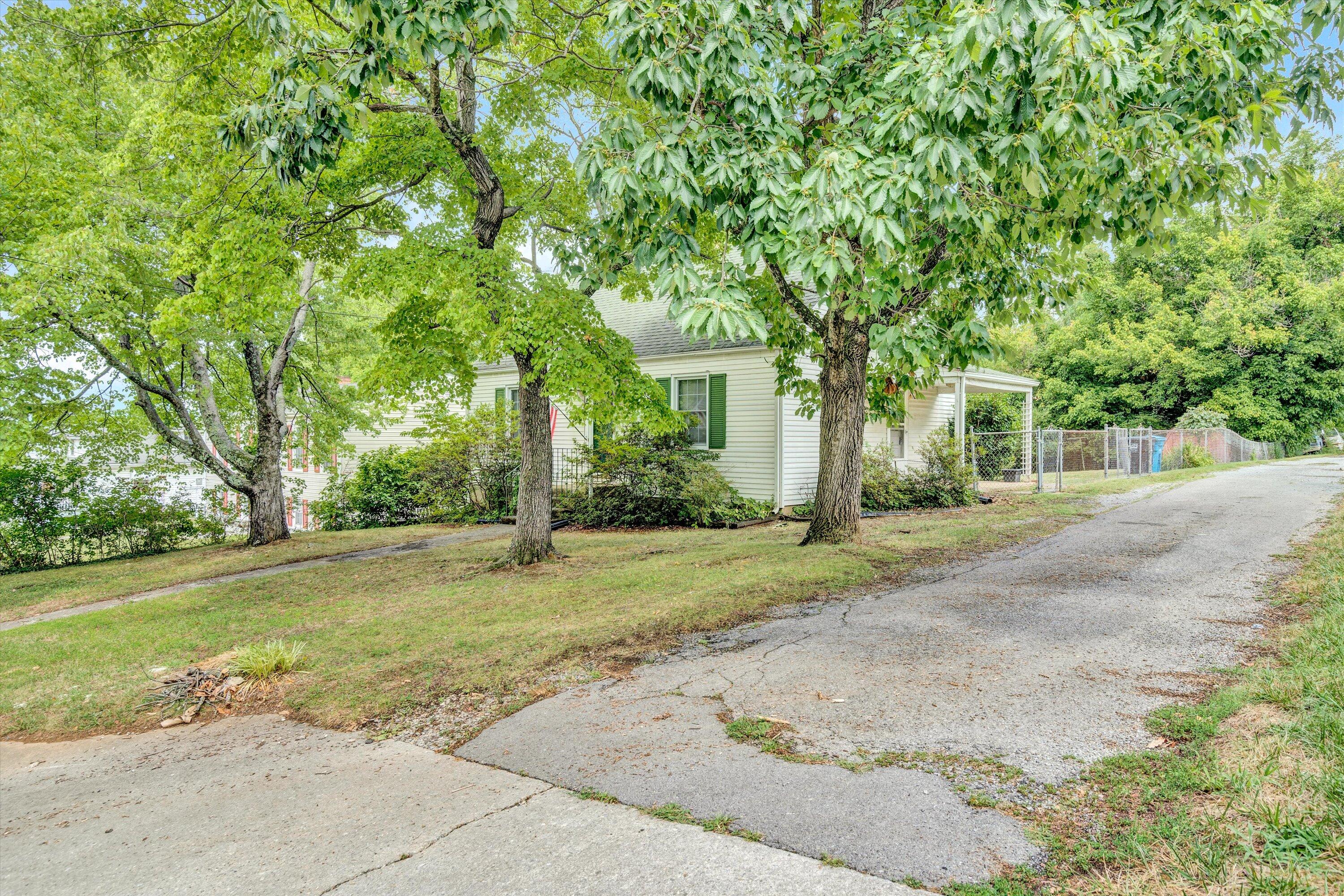 3734 Bear Road Southeast Roanoke, VA 24014 - Photo 18 of 19 18-DSC03776