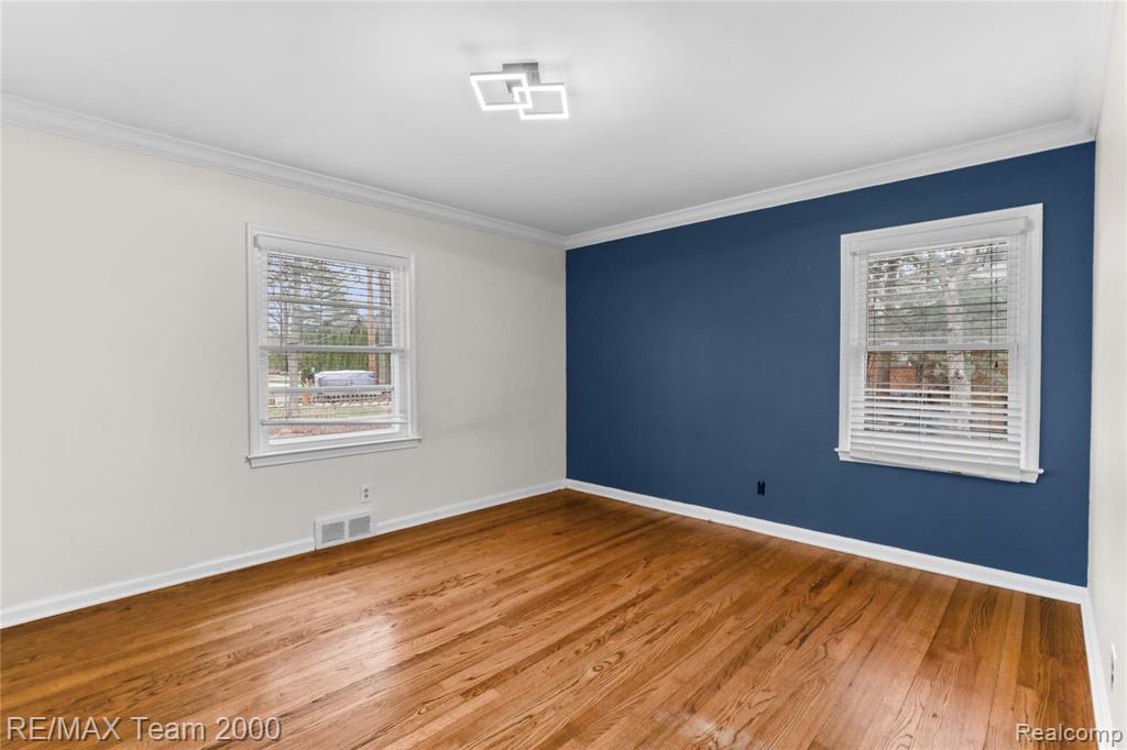 1445 Belmont Street Dearborn, MI 48128 - Photo 14 of 33
