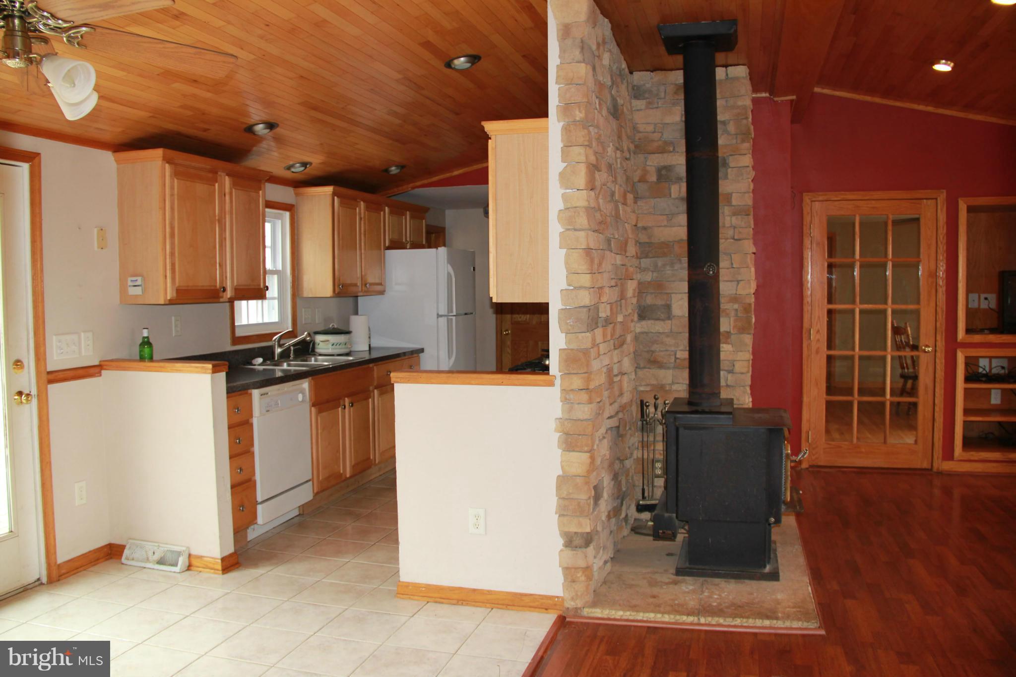 14540 Cherry Lane Ridgely, MD 21660 - Photo 5 of 30 Interior (General)