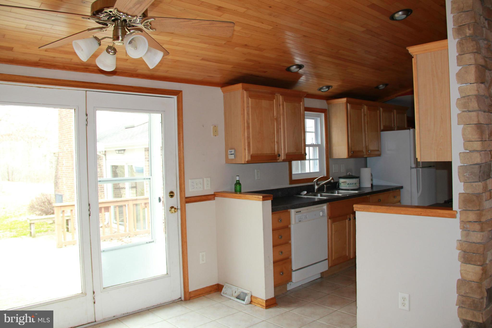 14540 Cherry Lane Ridgely, MD 21660 - Photo 6 of 30 Kitchen