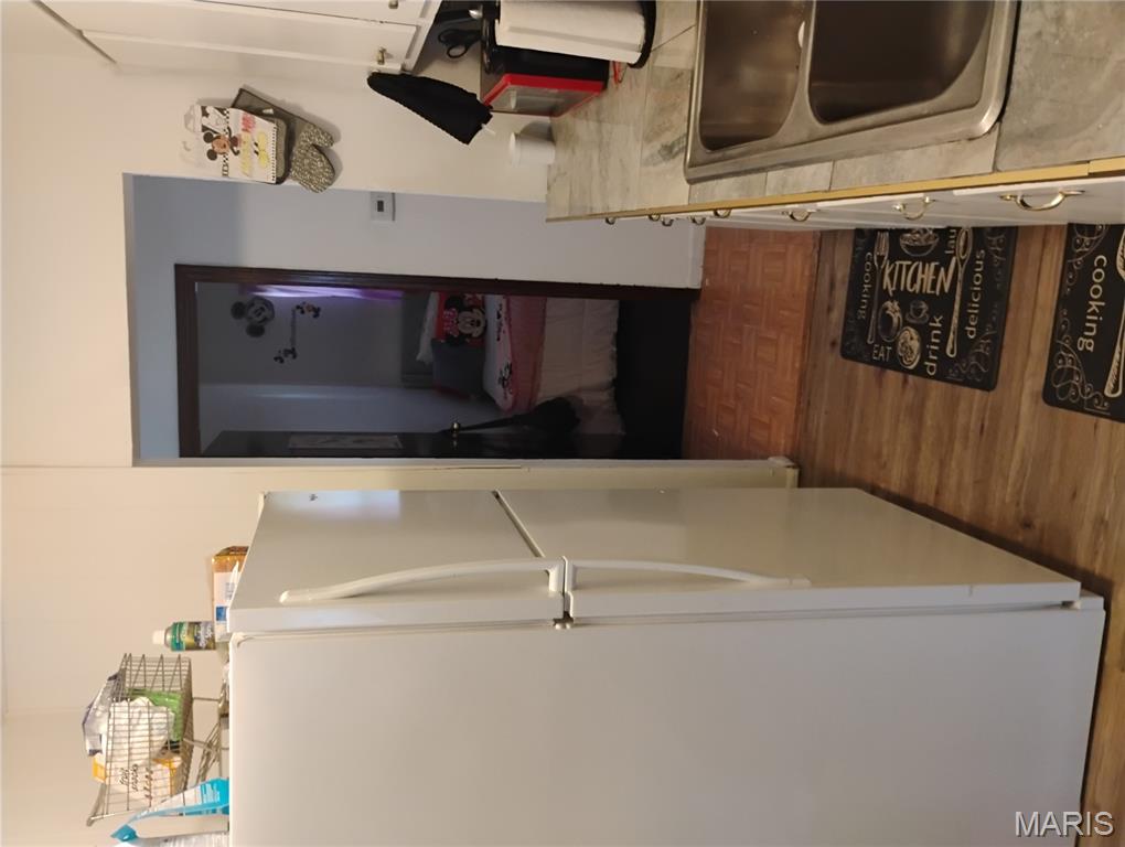 424 Lancashire Road St. Louis, MO 63137 - Photo 20 of 40