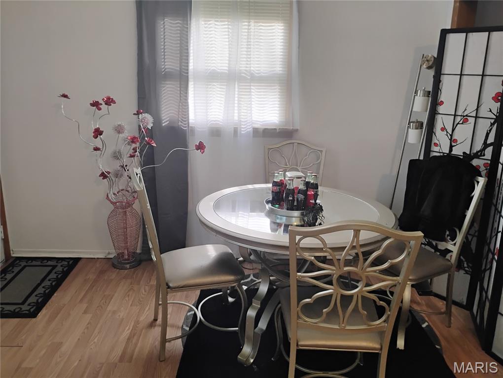 424 Lancashire Road St. Louis, MO 63137 - Photo 21 of 40