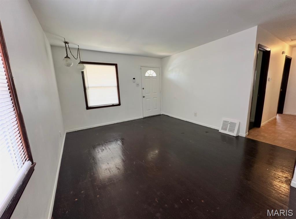 424 Lancashire Road St. Louis, MO 63137 - Photo 31 of 40