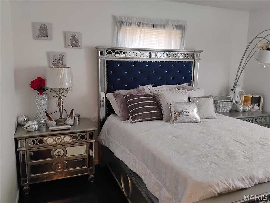 424 Lancashire Road St. Louis, MO 63137 - Photo 9 of 40