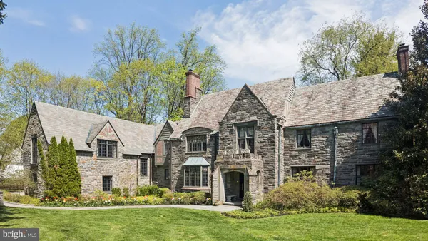 $3,750,000 | 517 Fishers Road, Bryn Mawr, PA 19010