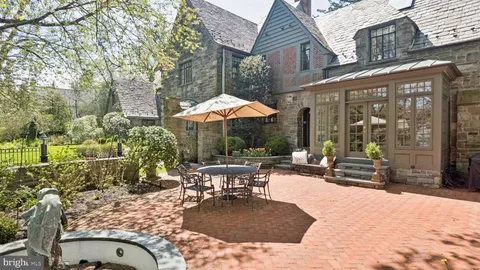 $3,750,000 | 517 Fishers Road, Bryn Mawr, PA 19010