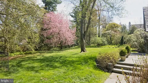 $3,750,000 | 517 Fishers Road, Bryn Mawr, PA 19010