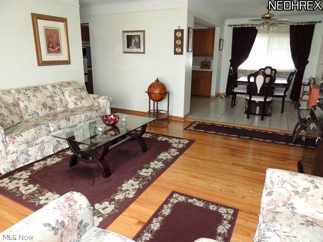 7296 Oakwood Road Parma, OH 44130 - Photo 7 of 20