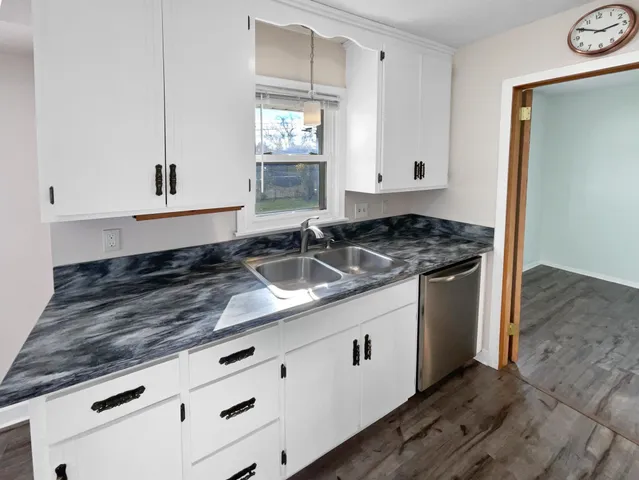 $310,000 | 2306 Beam Avenue, North St. Paul, MN 55109