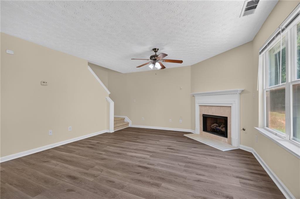 9426 Lakeview Road Union City, GA 30291 - Photo 13 of 36 Gallery Image 13