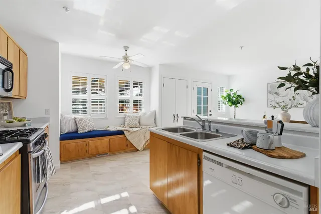 $595,000 | 1816 Downing Street, Petaluma, CA 94954