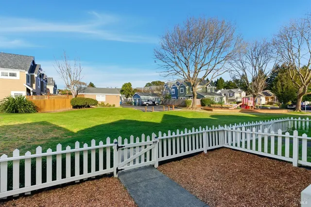 $595,000 | 1816 Downing Street, Petaluma, CA 94954