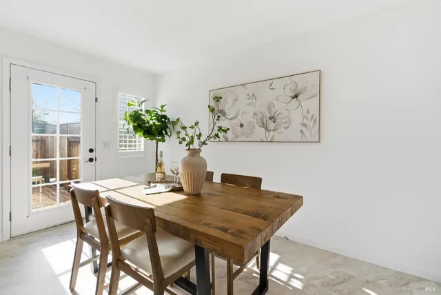 $595,000 | 1816 Downing Street, Petaluma, CA 94954