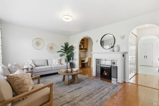 $595,000 | 1816 Downing Street, Petaluma, CA 94954