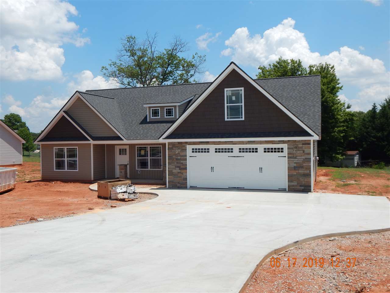 1467 Ballenger Road Wellford, SC 29385 - Photo 1 of 14