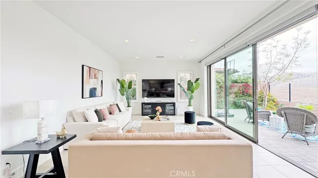 $3,180,000 | 236 Oceano, Irvine, CA 92602