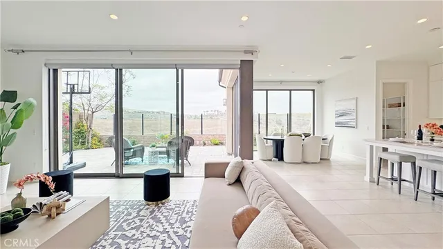 $3,180,000 | 236 Oceano, Irvine, CA 92602