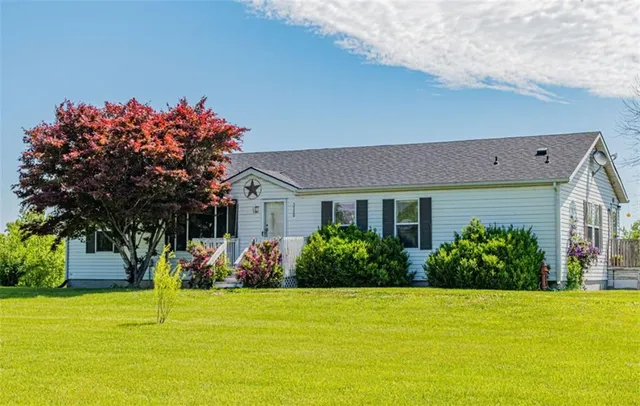 $345,000 | 5730 Highway 33, Osborn, MO 64474