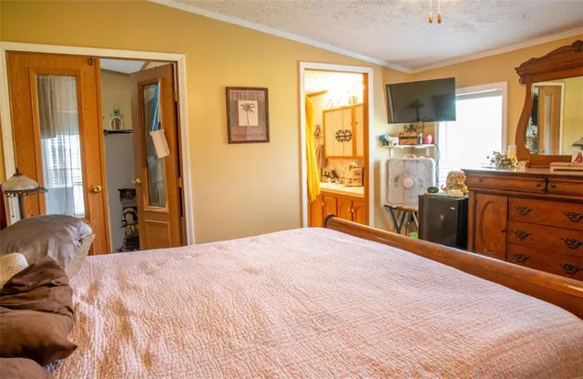 $345,000 | 5730 Highway 33, Osborn, MO 64474