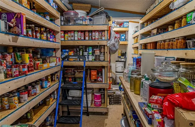 $345,000 | 5730 Highway 33, Osborn, MO 64474