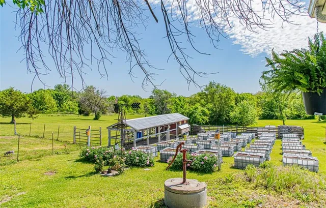 $345,000 | 5730 Highway 33, Osborn, MO 64474