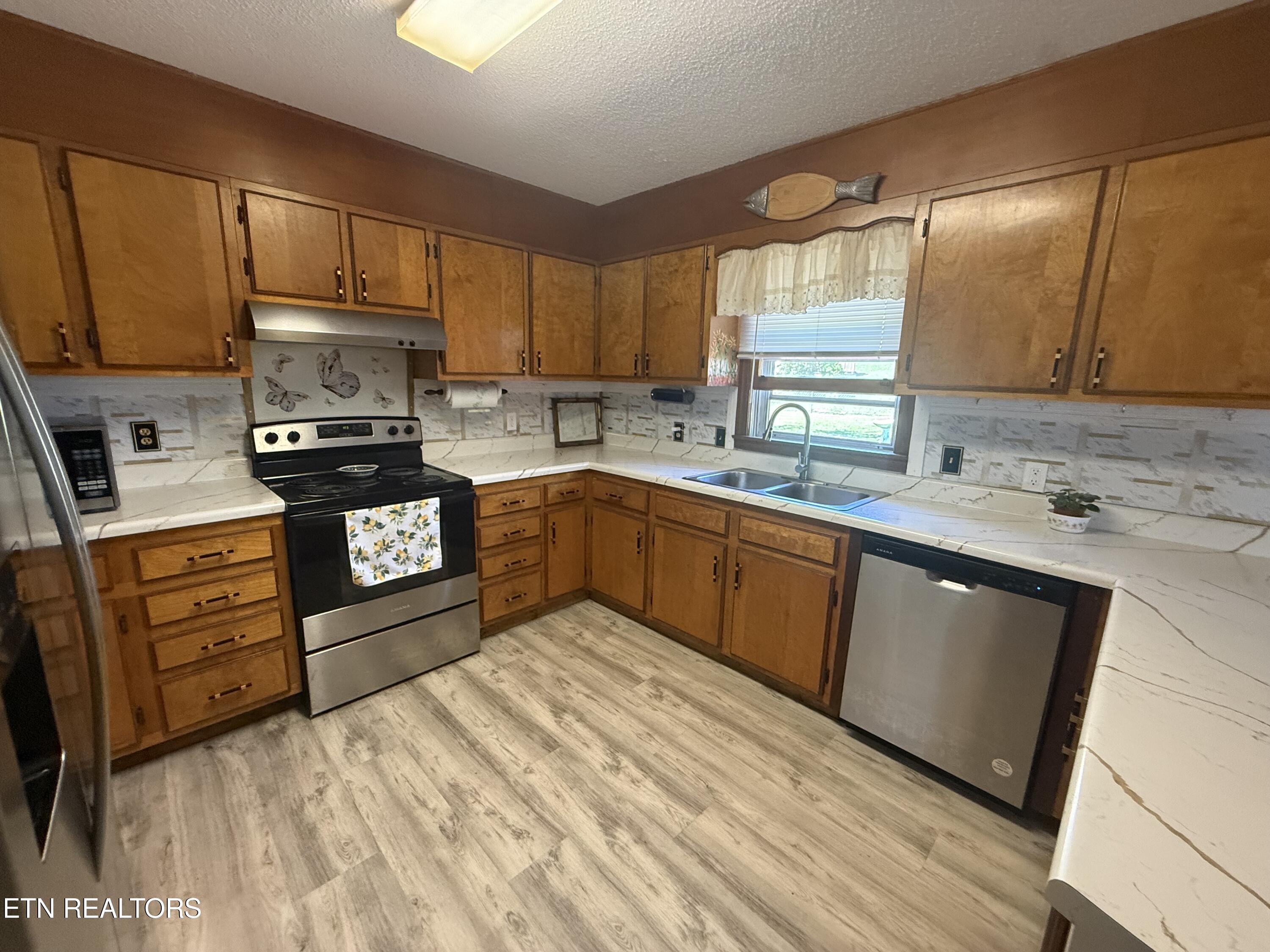 708 Rio-Vista Drive Loudon, TN 37774 - Photo 15 of 53 IMG_9698