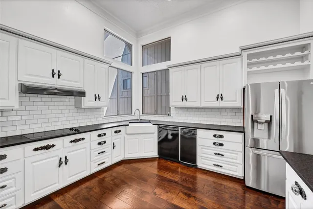 $519,000 | 109 Lachite, Unit 2, Horseshoe Bay, TX 78657