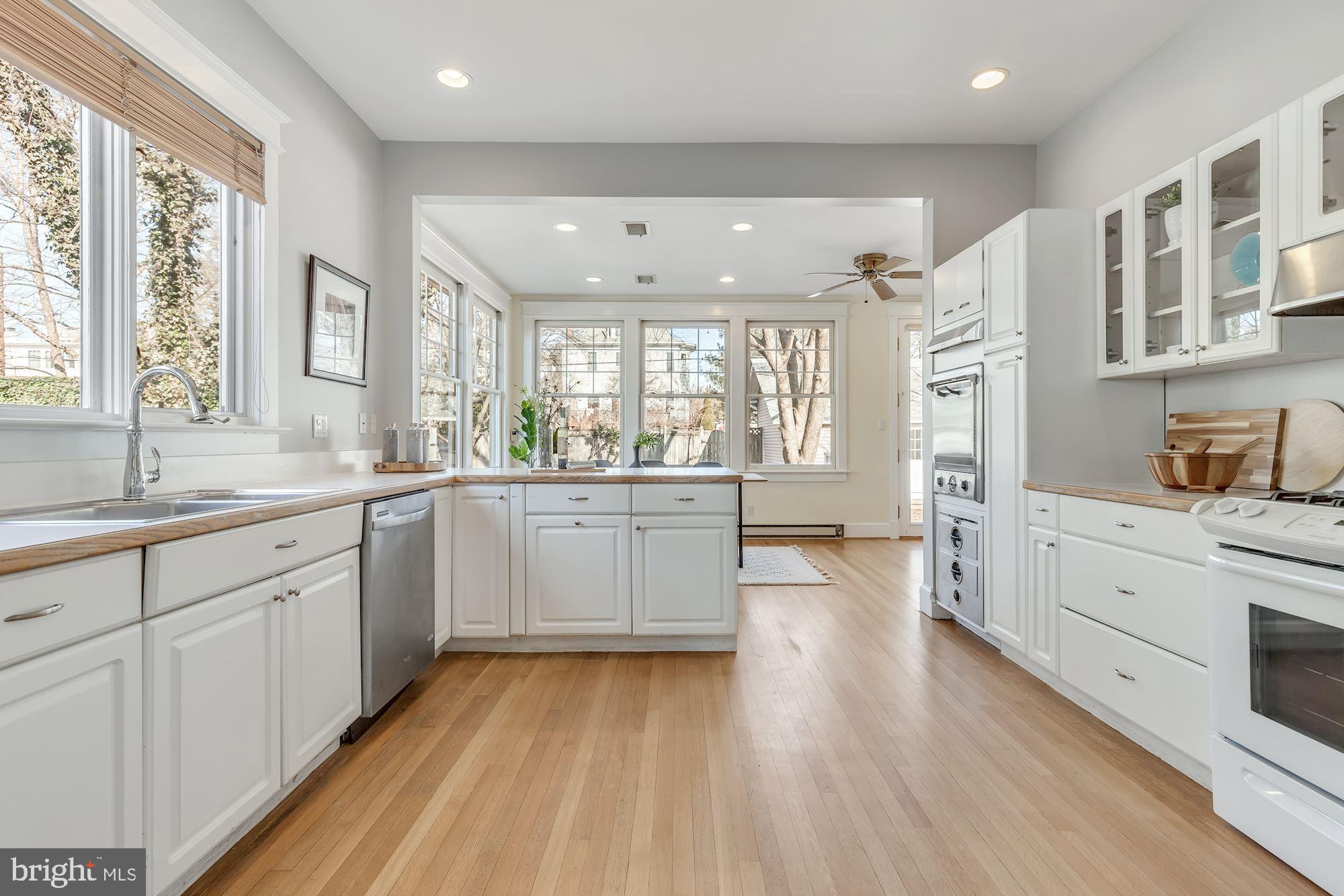 3755 Northampton Street Northwest Washington, DC 20015 - Photo 20 of 45