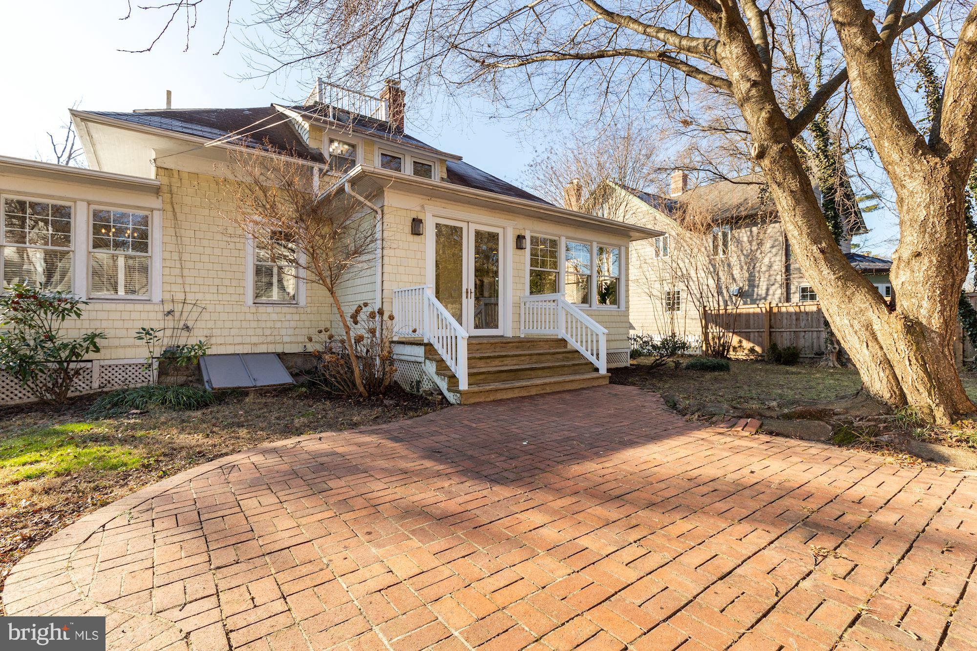 3755 Northampton Street Northwest Washington, DC 20015 - Photo 5 of 45