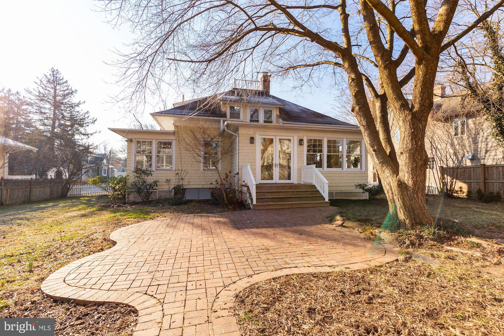 3755 Northampton Street Northwest Washington, DC 20015 - Photo 6 of 45