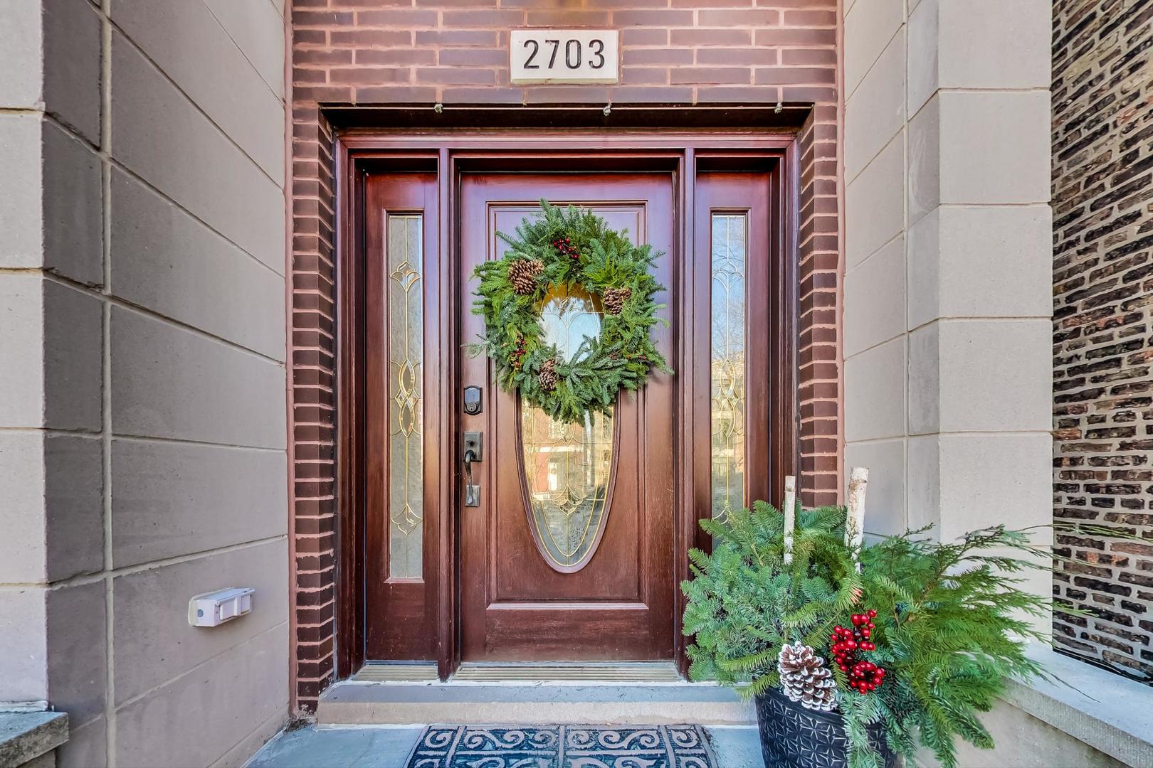 2703 West Thomas Street, Unit 3 Chicago, IL 60622 - Photo 2 of 27