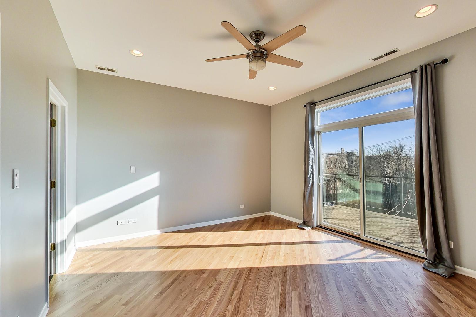 2703 West Thomas Street, Unit 3 Chicago, IL 60622 - Photo 11 of 27