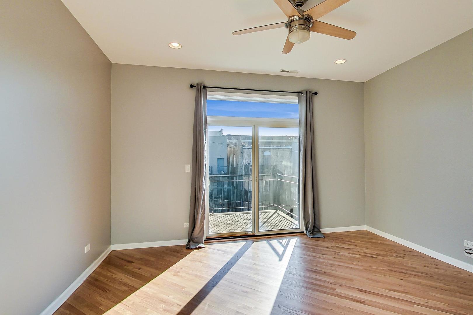 2703 West Thomas Street, Unit 3 Chicago, IL 60622 - Photo 12 of 27