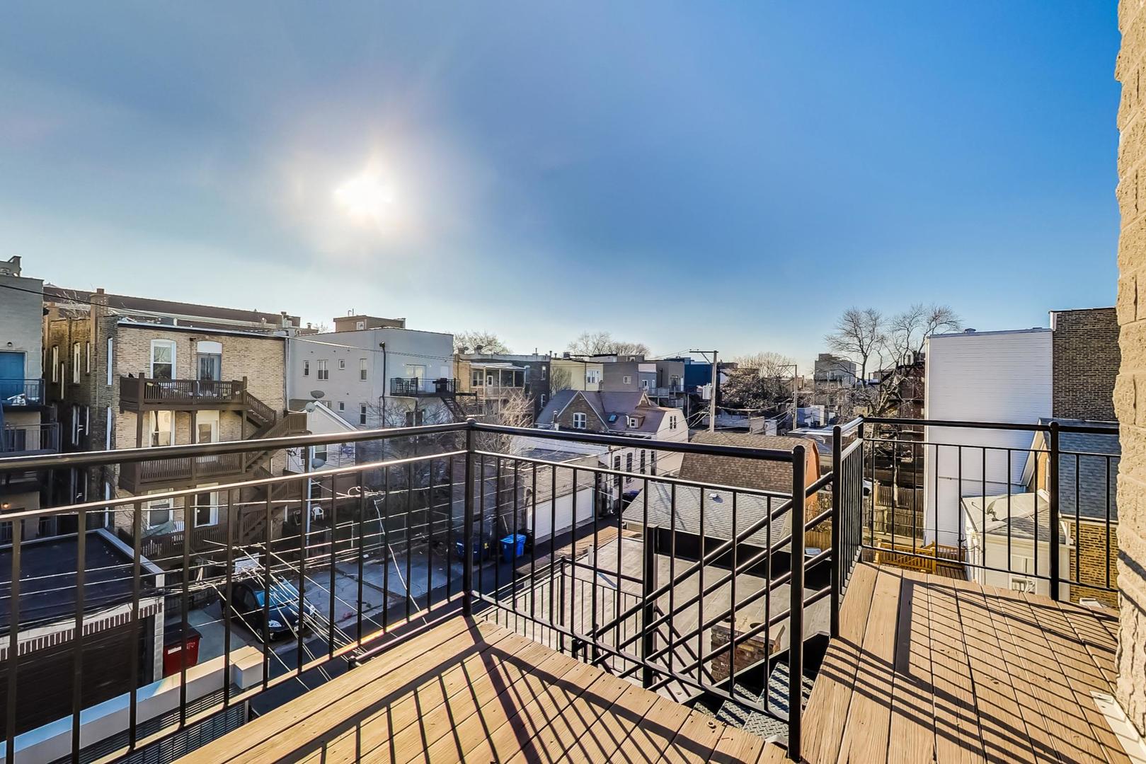 2703 West Thomas Street, Unit 3 Chicago, IL 60622 - Photo 18 of 27