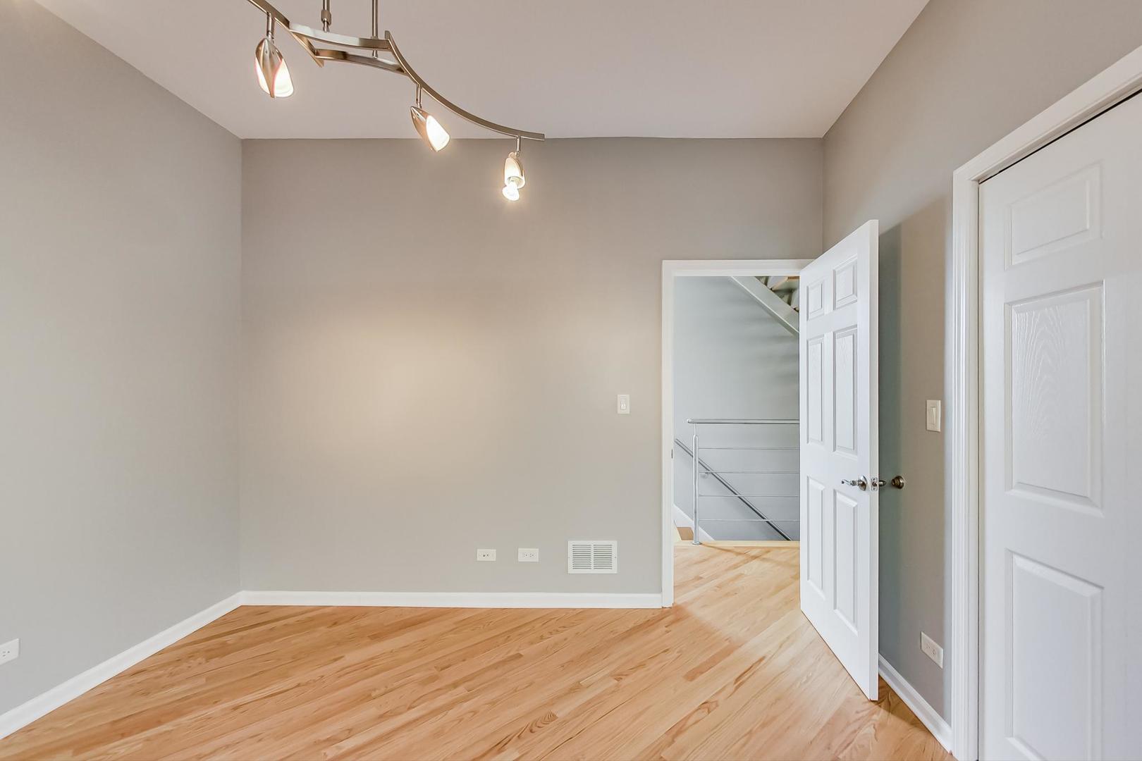 2703 West Thomas Street, Unit 3 Chicago, IL 60622 - Photo 20 of 27