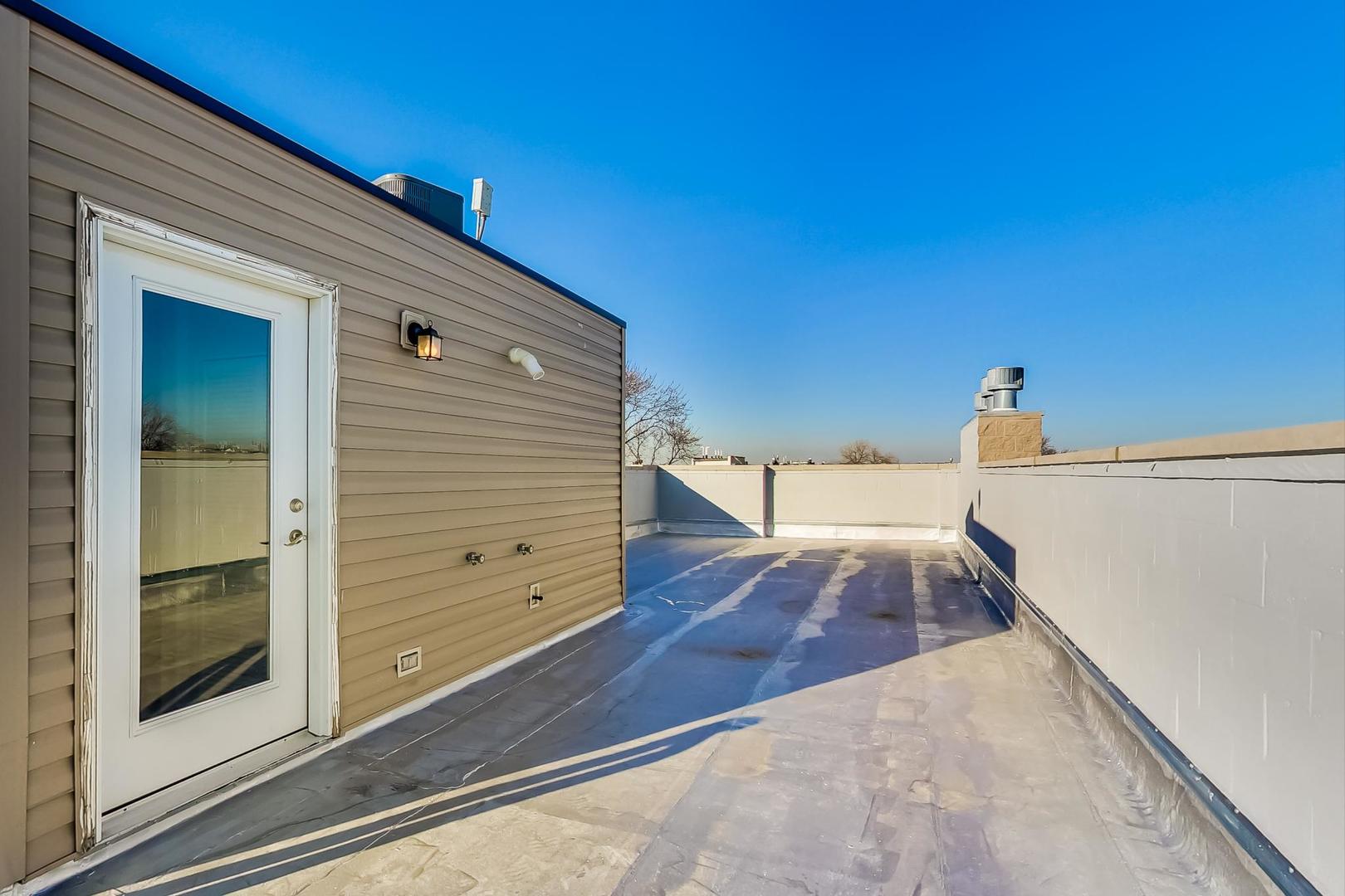 2703 West Thomas Street, Unit 3 Chicago, IL 60622 - Photo 24 of 27