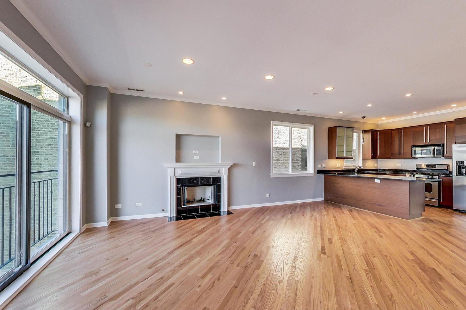 2703 West Thomas Street, Unit 3 Chicago, IL 60622 - Photo 5 of 27