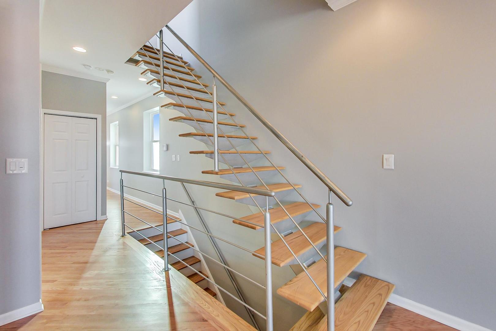 2703 West Thomas Street, Unit 3 Chicago, IL 60622 - Photo 10 of 27