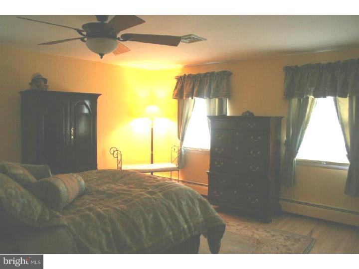 193 Laurel Road Churchville, PA 18966 - Photo 13 of 25 Bedroom - Main
